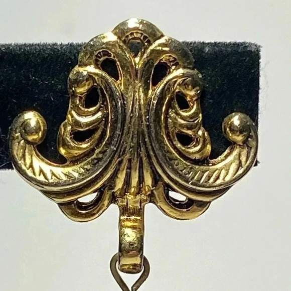 VINTAGE BEADED EARRINGS. NICE DETAIL. - Picture 6 of 8